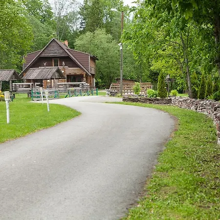 Oxforell Holiday Centre ホリデーパーク Uuemõisa